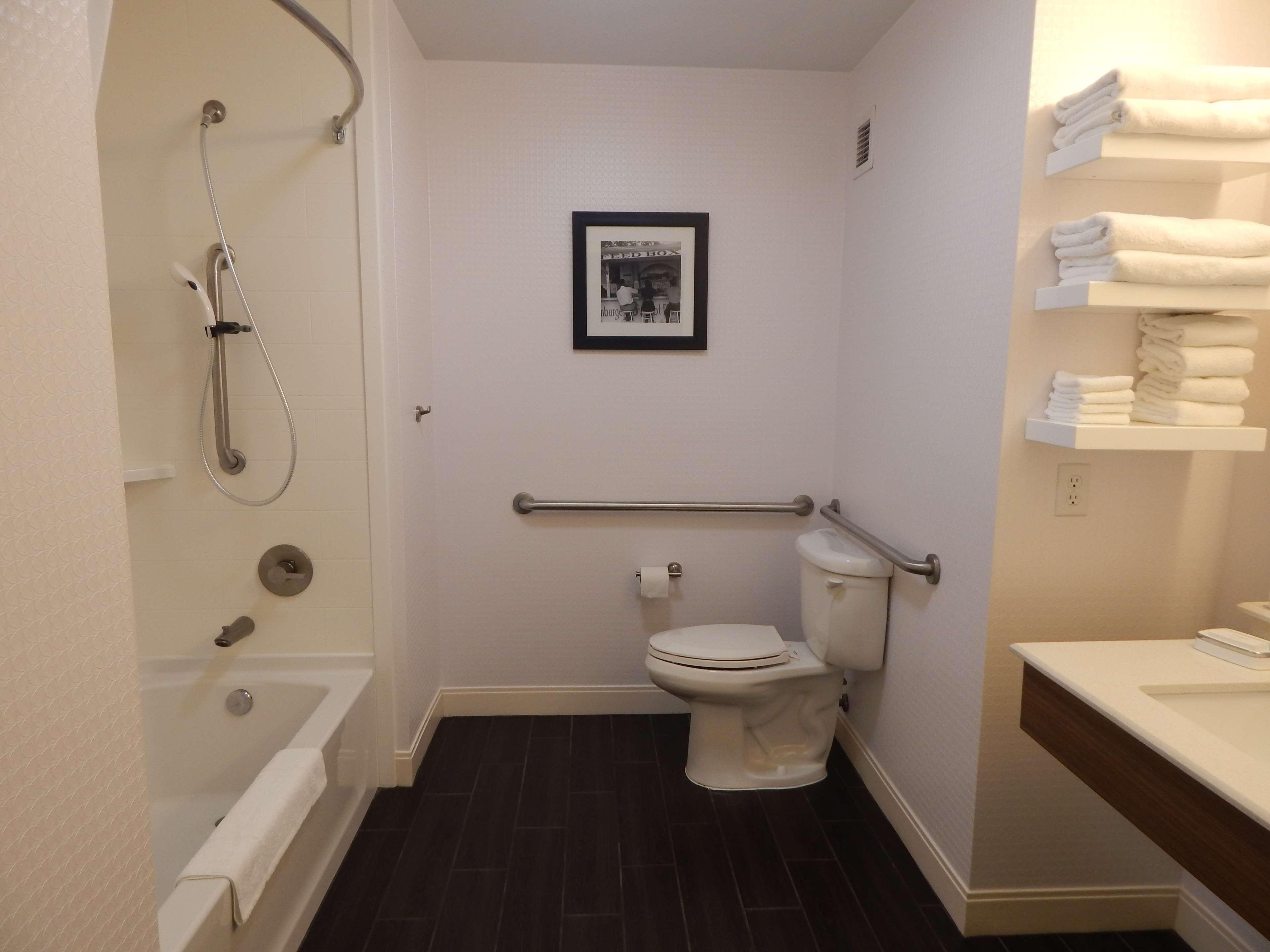 Hampton Inn Heath Экстерьер фото