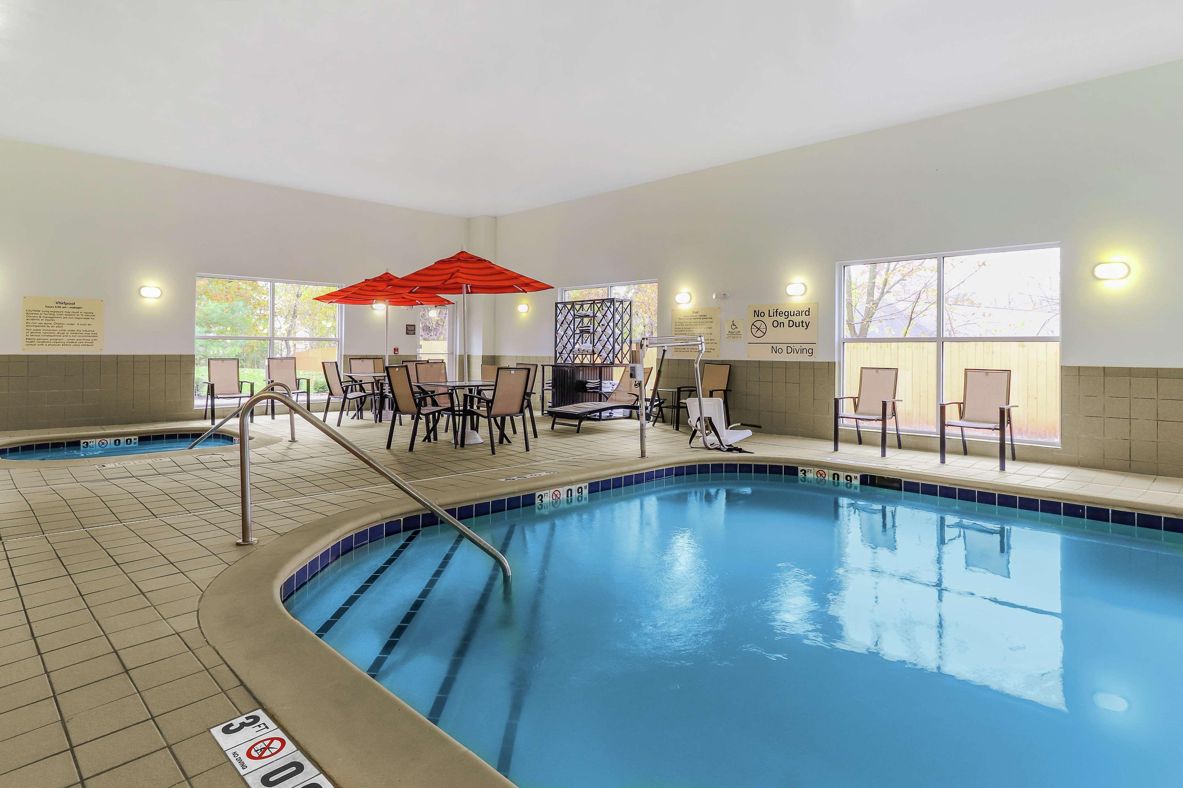 Hampton Inn Heath Экстерьер фото