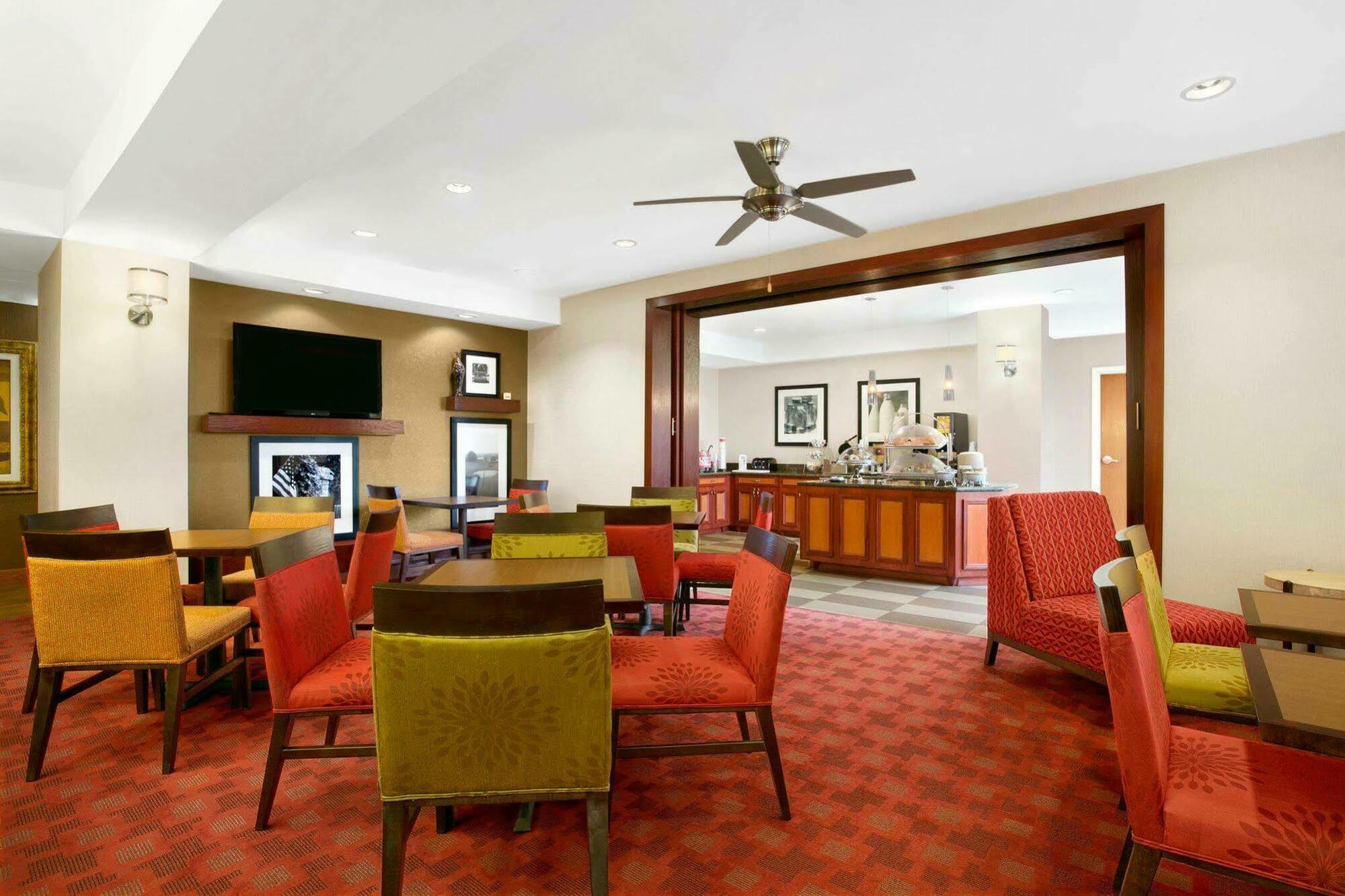 Hampton Inn Heath Экстерьер фото